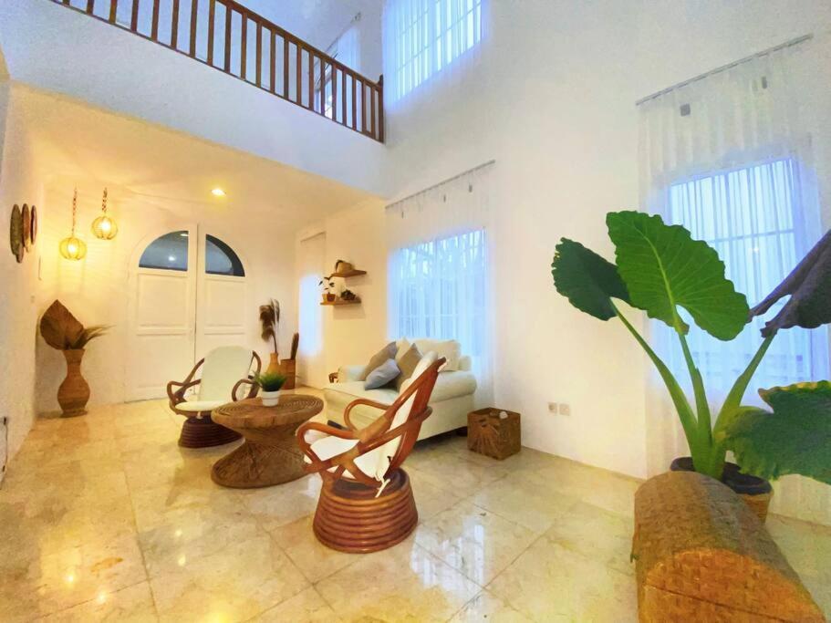 Tropical Villa By Villapedia Citaringgul Bagian luar foto